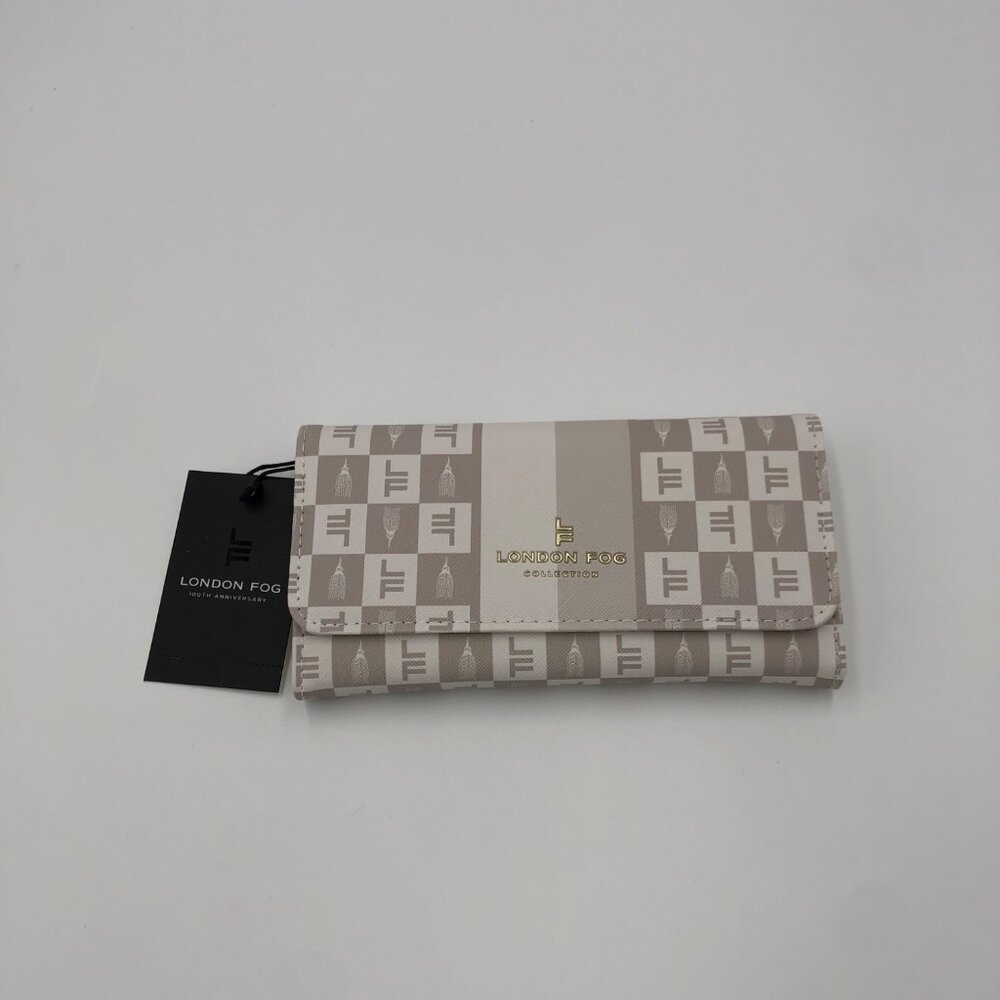 London Fog Signature Women Flap Wallet‎ White & Beige NWT Classy Chic Accessory